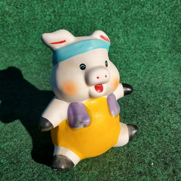 VTG Piggy Bank Hand Painted Smiling Happy Piggy Ceramic 4"x5" Sweatband Towel - Picture 3 of 10